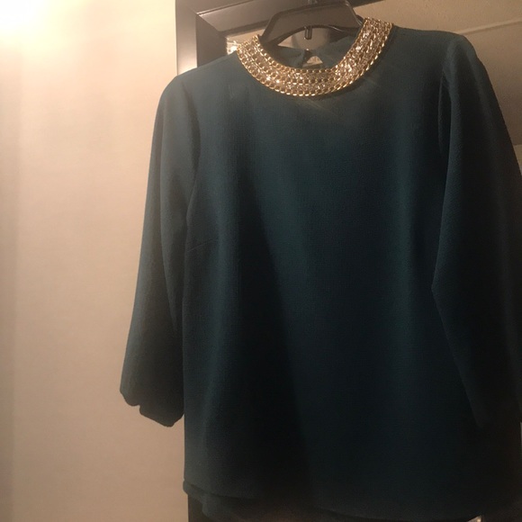 Beautiful Blouse - Picture 5 of 5